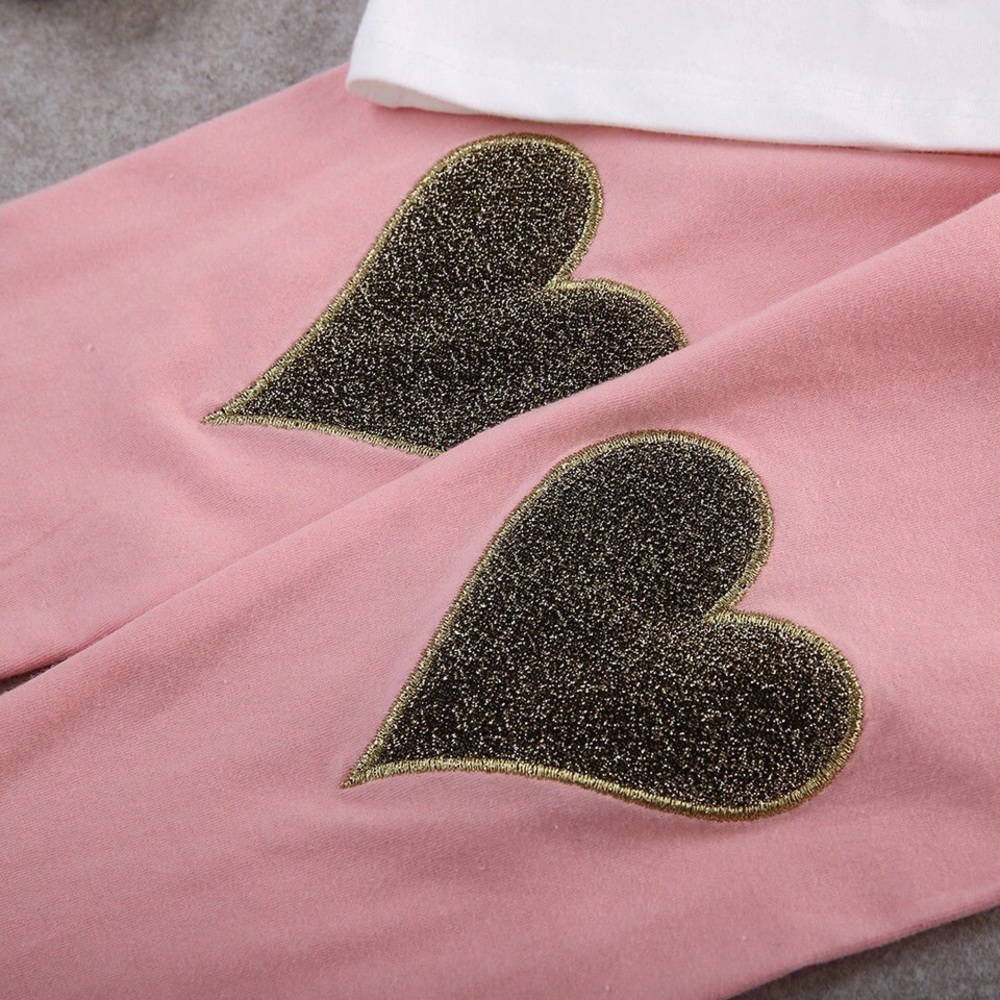 Clothes - Picture 3 of 4